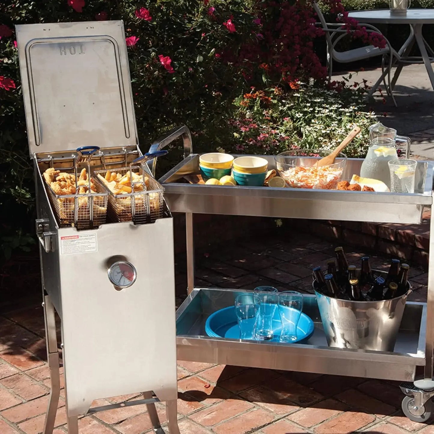 Classic 700-701 4-gal Stainless Fryer with 2 Stainless Mesh Baskets Fry Thermometer Drain Valve High Pressure Regulator